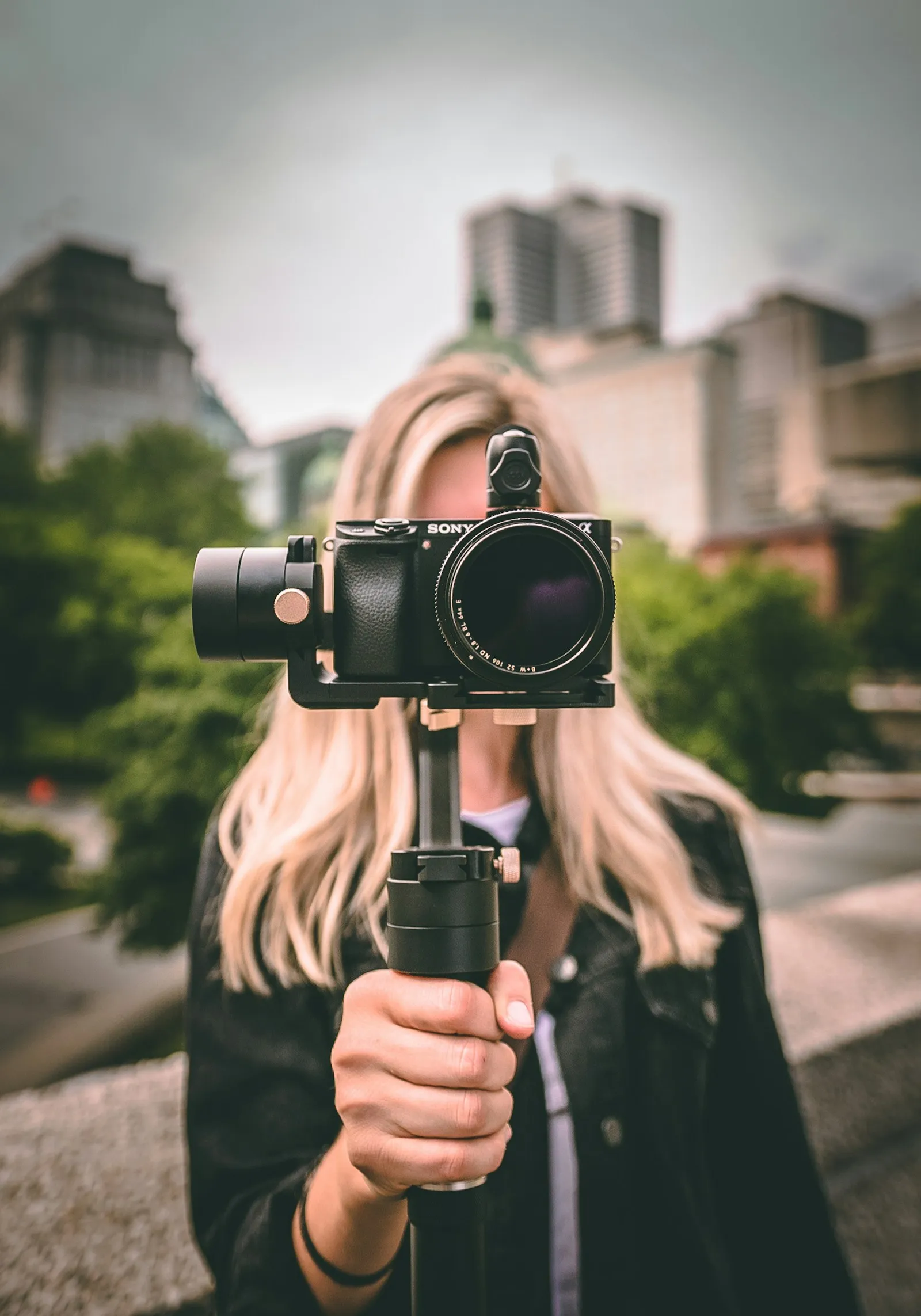 Gimbal / estabilizador: ¿lo necesitas de verdad? (guía honesta 2026)